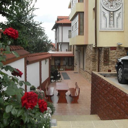 Стаи За Гости - Семейна Къща За Гости Ивел Bansko Exterior photo